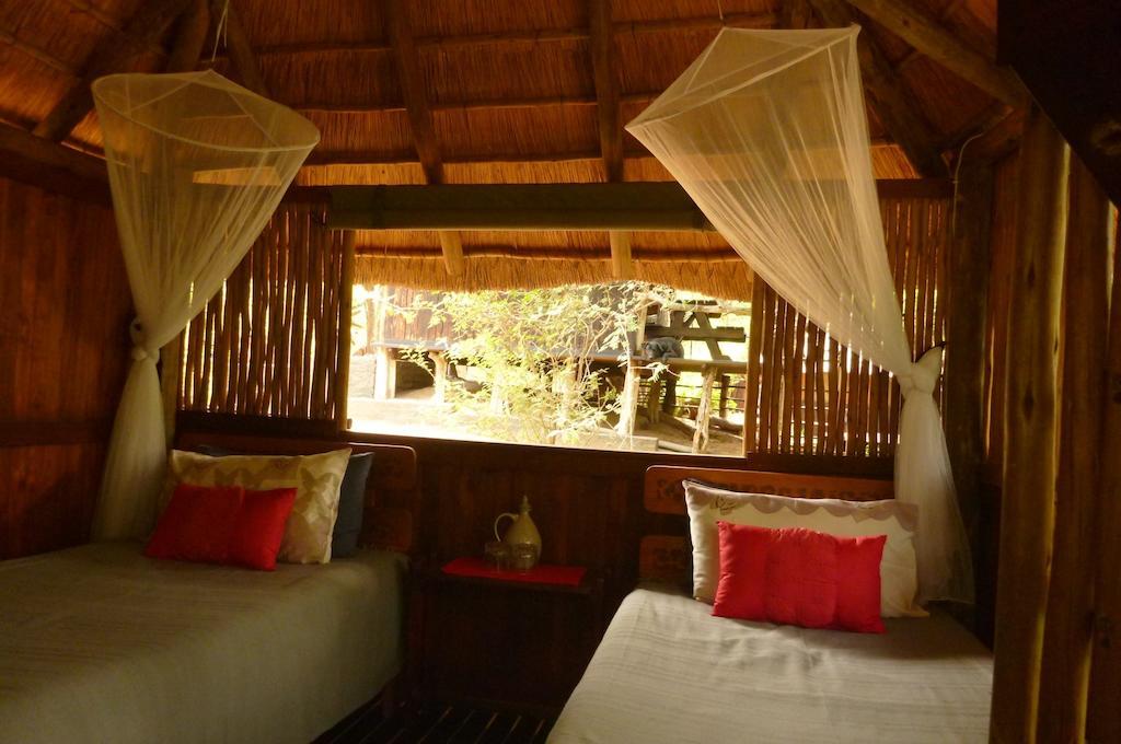 Off Beat Safaris Bush Lodge Hoedspruit Δωμάτιο φωτογραφία